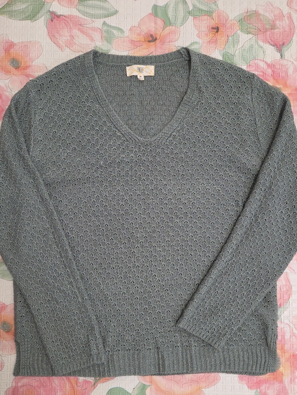 Women's V-Neck Textured Sweater - Slate Green